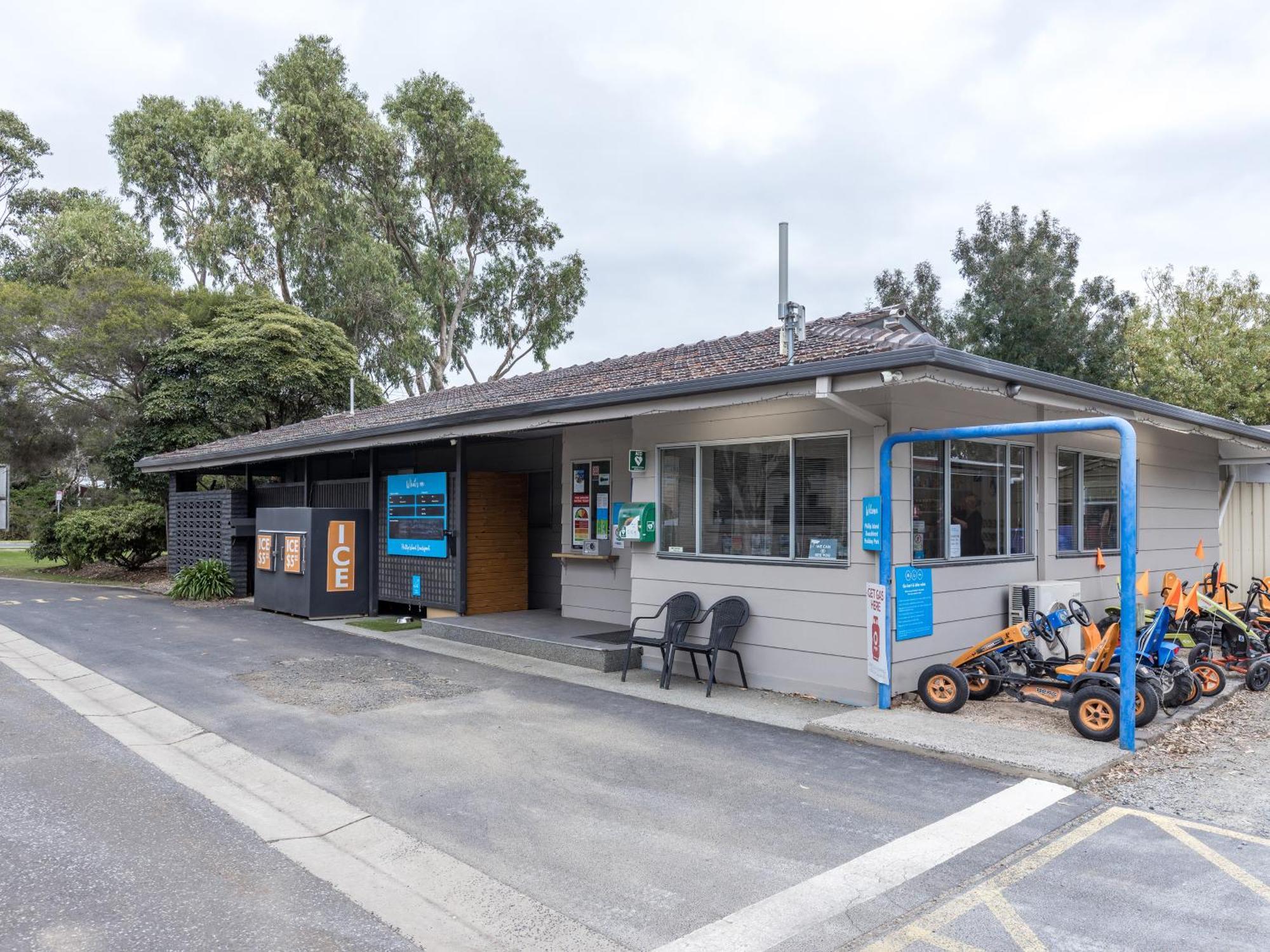 Nrma Phillip Island Beachfront Holiday Park Cowes Exterior photo