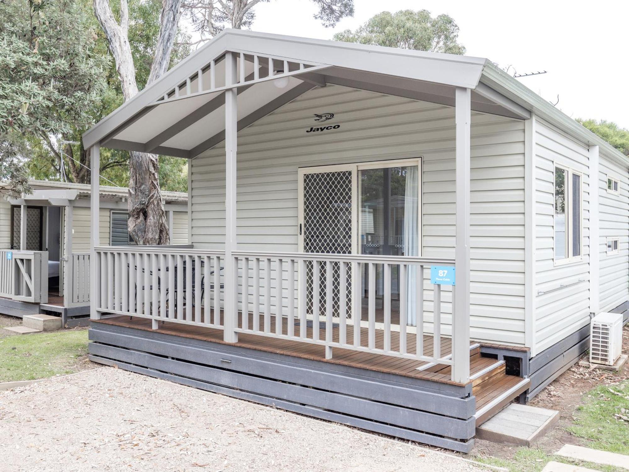 Nrma Phillip Island Beachfront Holiday Park Cowes Room photo